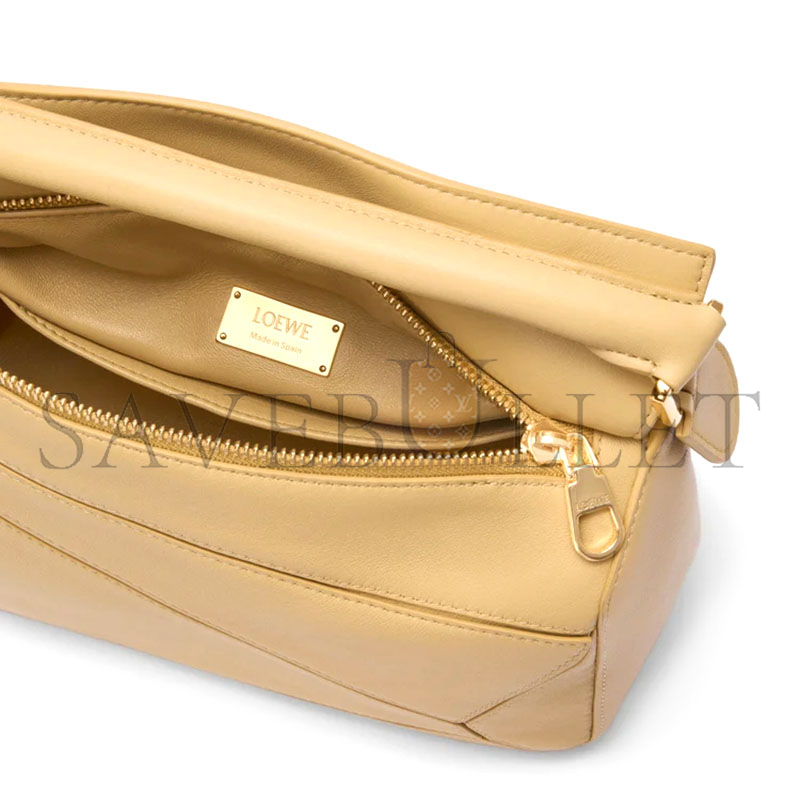 LOEWE SMALL FEATHERLIGHT PUZZLE BAG IN NAPPA LAMBSKIN A510PLSX01 (24*16.5*10.5cm)