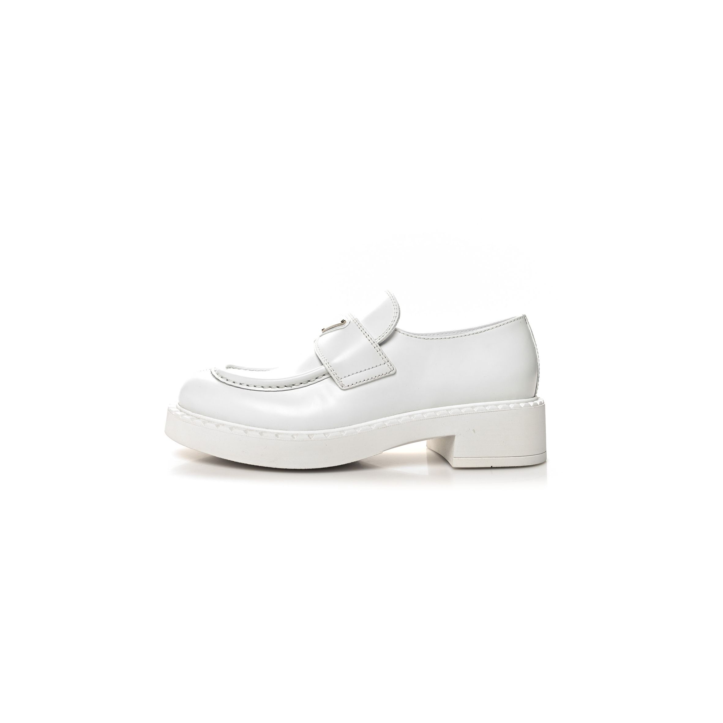PRADA SPAZZOLATO METAL TRIANGLE LOGO 50MM LOAFERS 39.5 WHITE PRADA SPAZZOLATO METAL TRIANGLE LOGO 50MM LOAFERS 39.5 WHITE